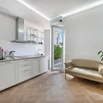 بيت ضيافة Colonna 4*