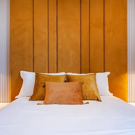 Colonna 4* ローマ