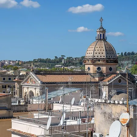 Colonna 4* ローマ