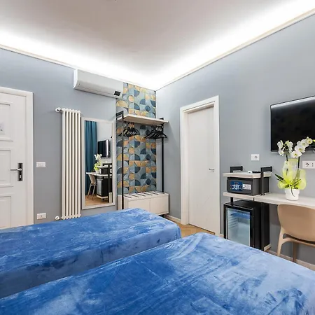 Colonna 4* ローマ