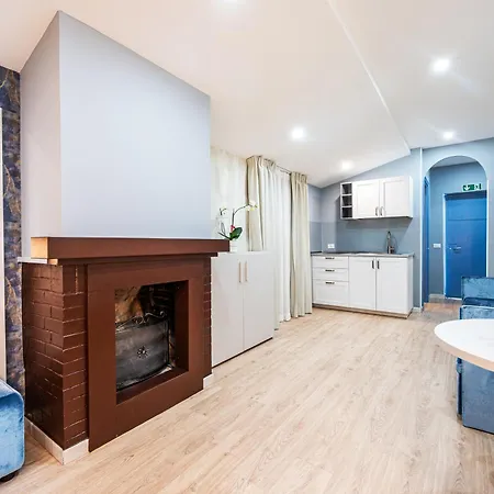 Colonna ゲストハウス