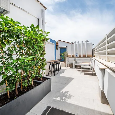 Colonna ゲストハウス